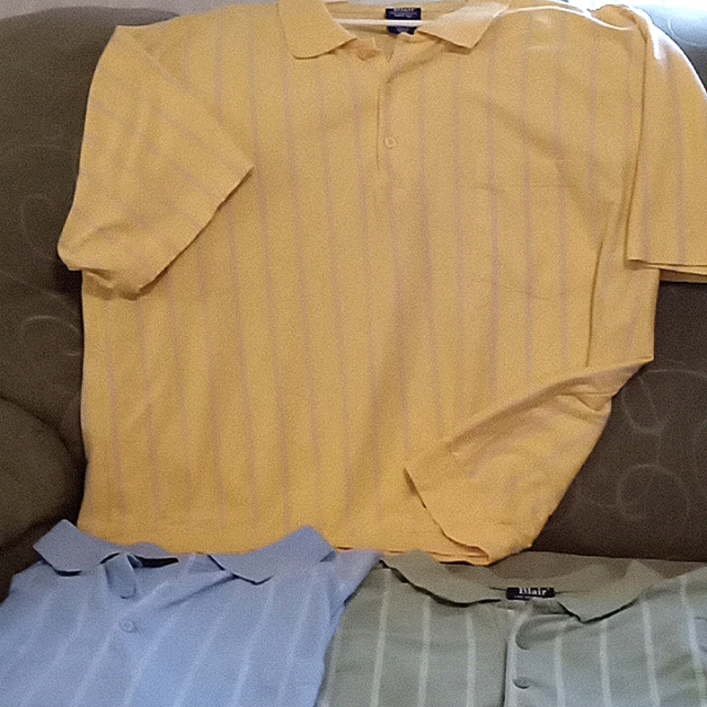John Blair  3X banded bottom, short sleeve shirt. 60% cotton 40% polyester